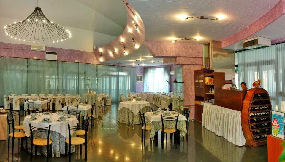 Hotel Il Volturino Calvello Bagian luar foto